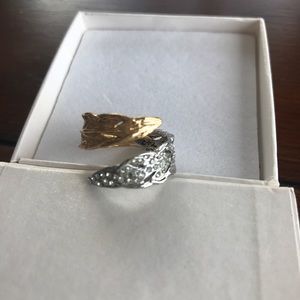 Chloe and Isabel ring Sz 7